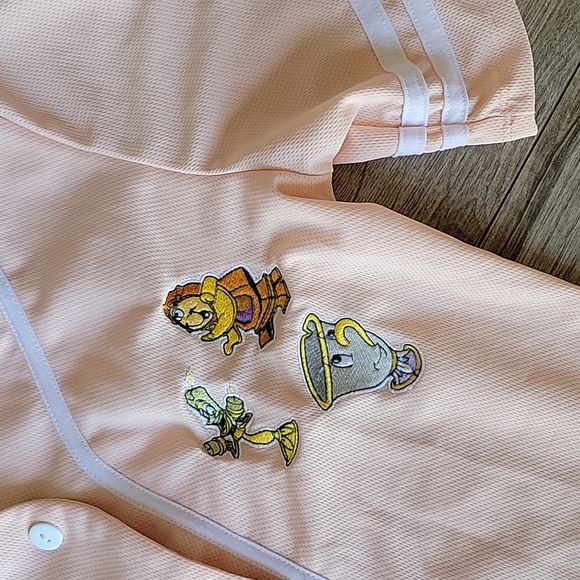 Medium Beauty Beast shirt Disney 🌹🥀 - Picture 2 of 8